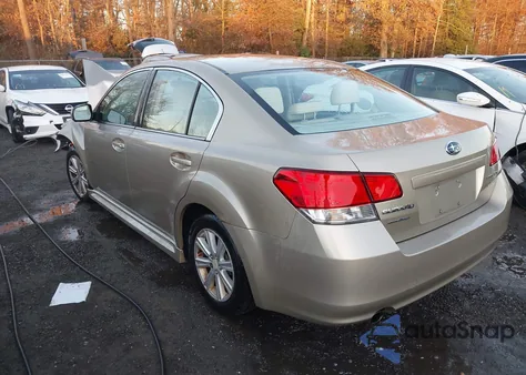 2010 Subaru Legacy 2.5I Premium из США, поврежденный, VIN 4S3BMBG66A3231925